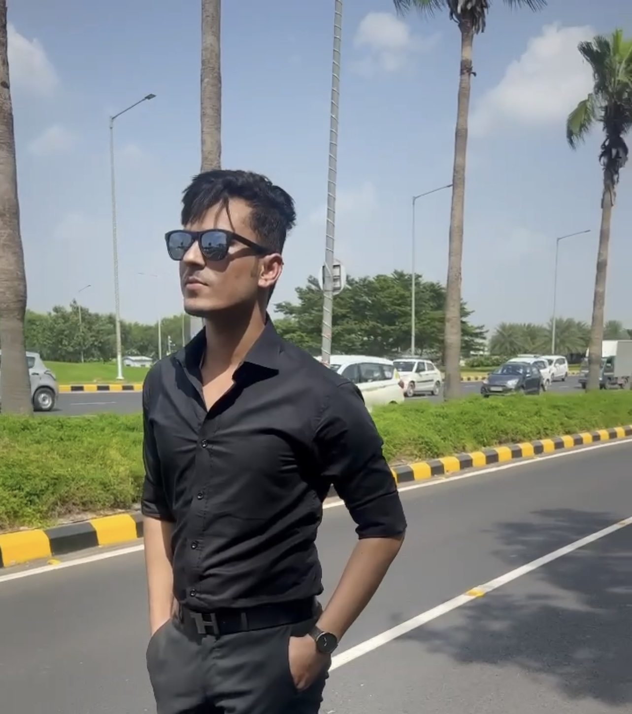 Vivek Singh – Business Leader, Founder of YOFLIC